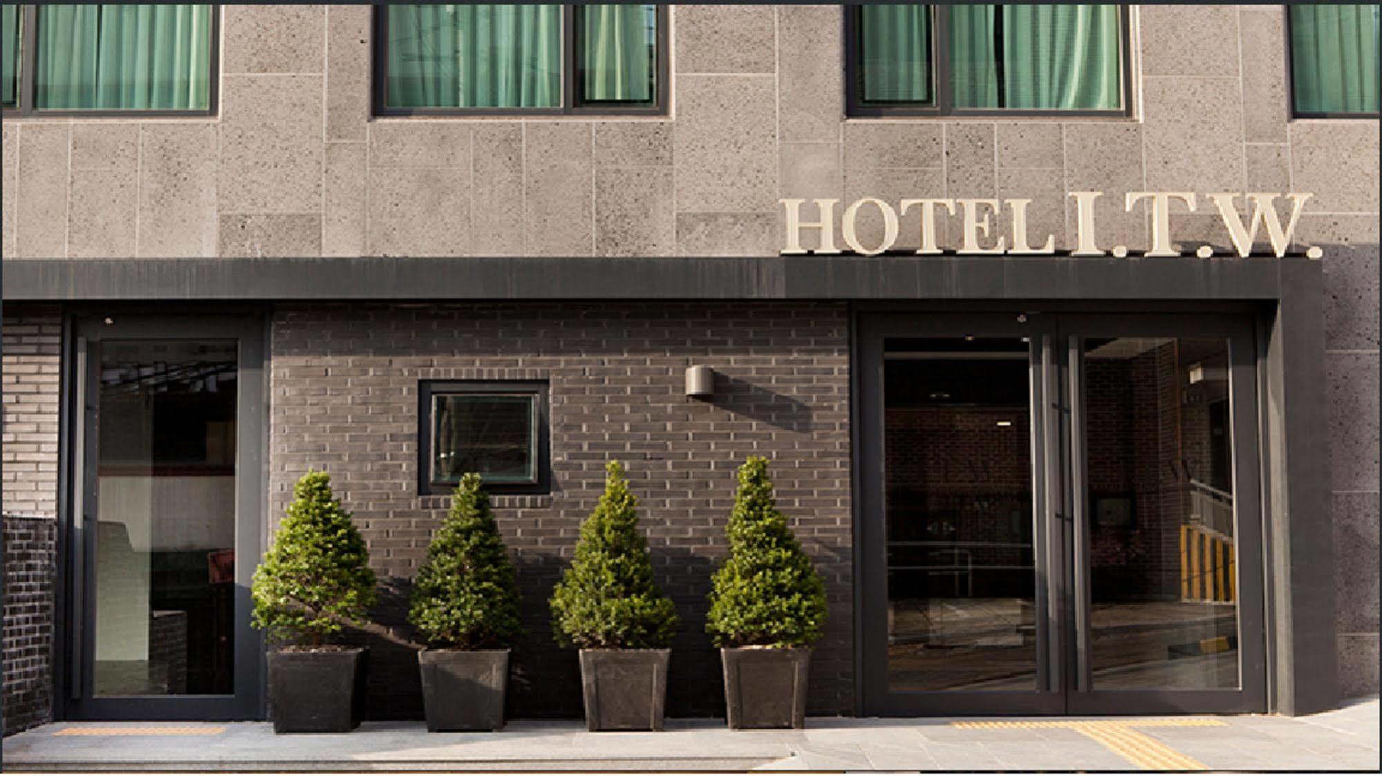 I.T.W Hotel Séoul Extérieur photo